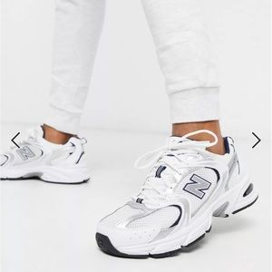 New Balance 530 trainers in White (M6 W7.5)
